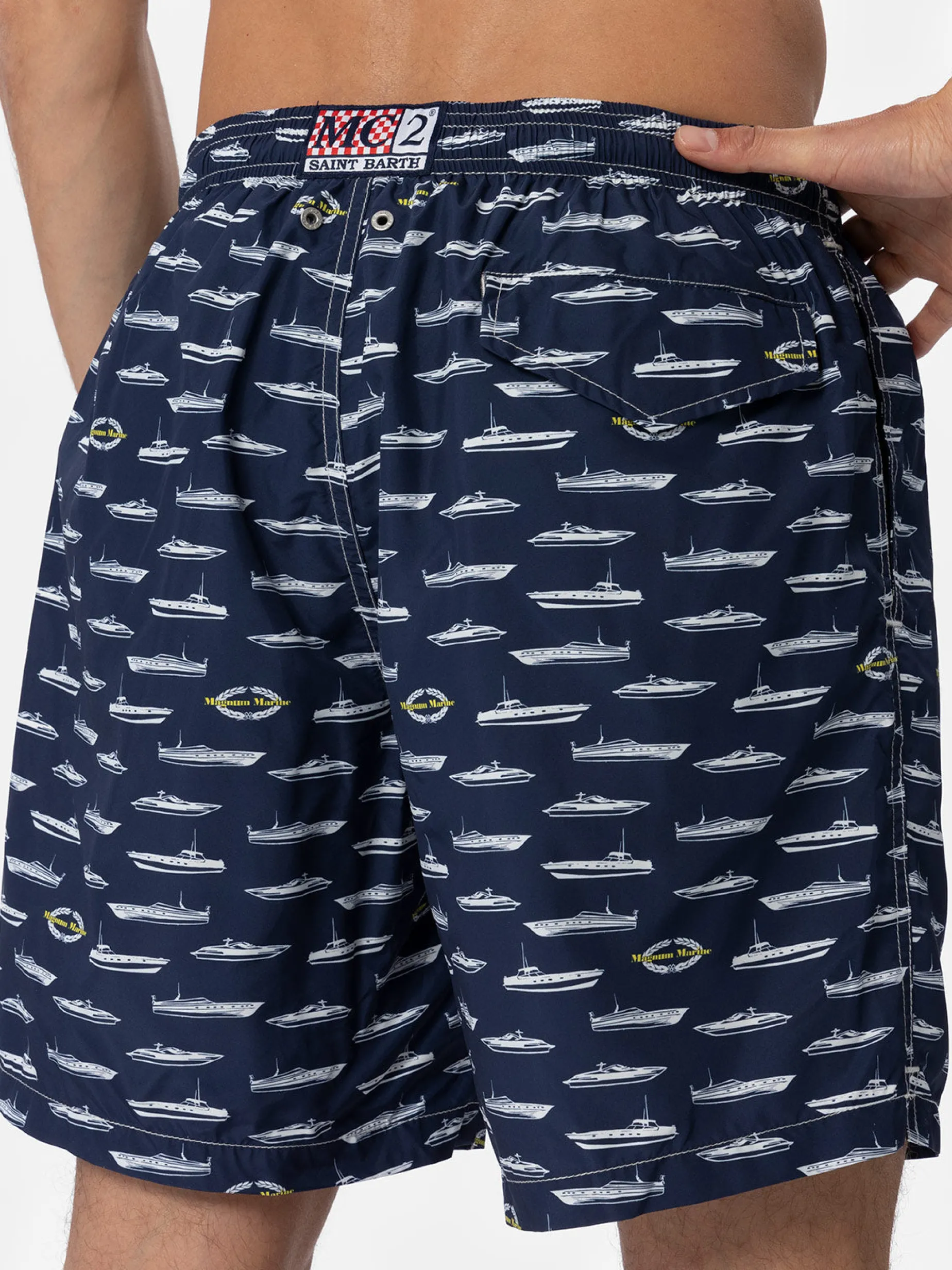 Badeshorts für Herren aus leichtem Stoff Lighting mit Magnum Marine-Aufdruck | MAGNUM MARINE SPECIAL EDITION