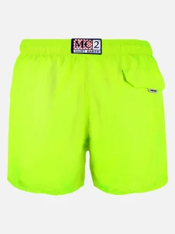 Badeshorts für Herren in Neongelb | PANTONE® SONDERAUSGABE