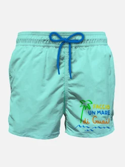 Badeshorts für Jungen mit Faccio un mare di guai! Stickerei