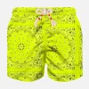 Badeshorts für Jungen mit neongelbem Bandana-Print