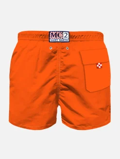 Badeshorts für Jungen mit der Stickerei „My Dad is Cool“.