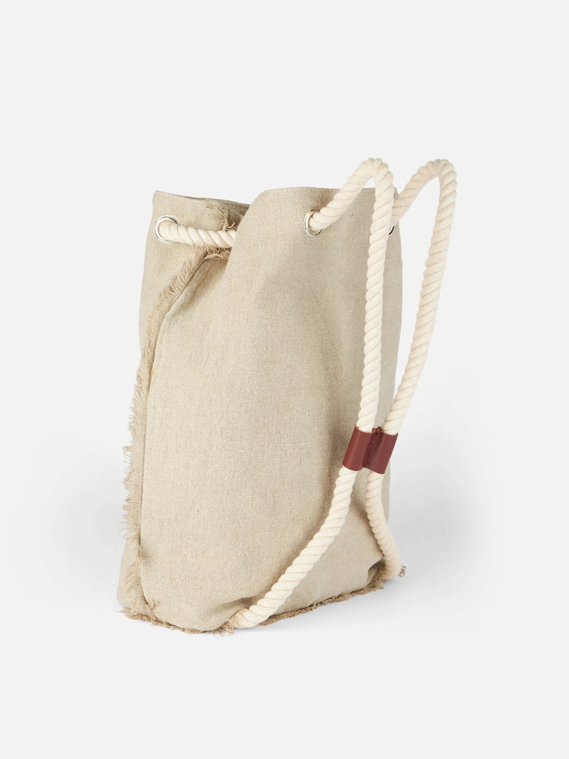 Beiger Rucksack aus Bootsleinen