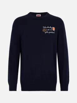 Blauer Herrenpullover Heron Light mit Stickerei „Sole, Whisky e sei in Pole Position!“ | VACANZE DI NATALE SONDEREDITION