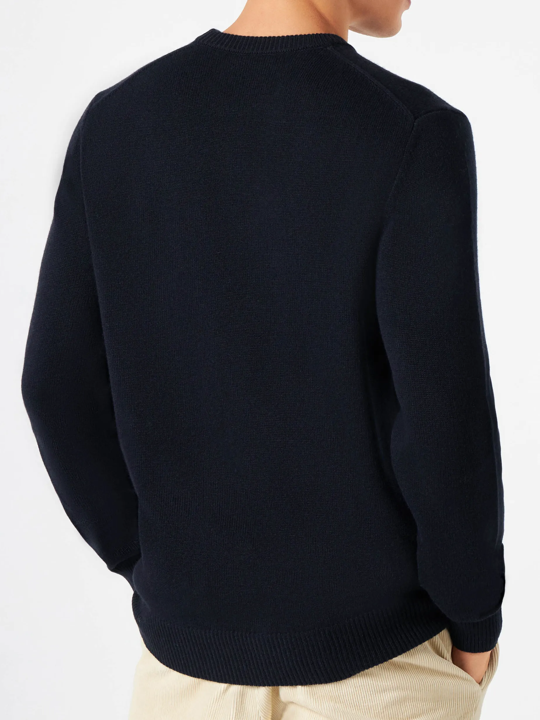 Blauer Herrenpullover Winter Mood Snoopy-Aufdruck | SNOOPY – PEANUTS™ SONDEREDITION