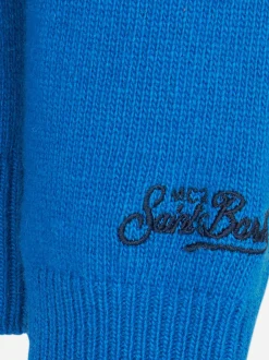 Blauer Jungenpullover mit Courma-Schriftzug