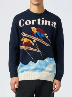 Blauer Pullover für Männer von Heron mit Postkartendruck „Cortina Ski Couple“
