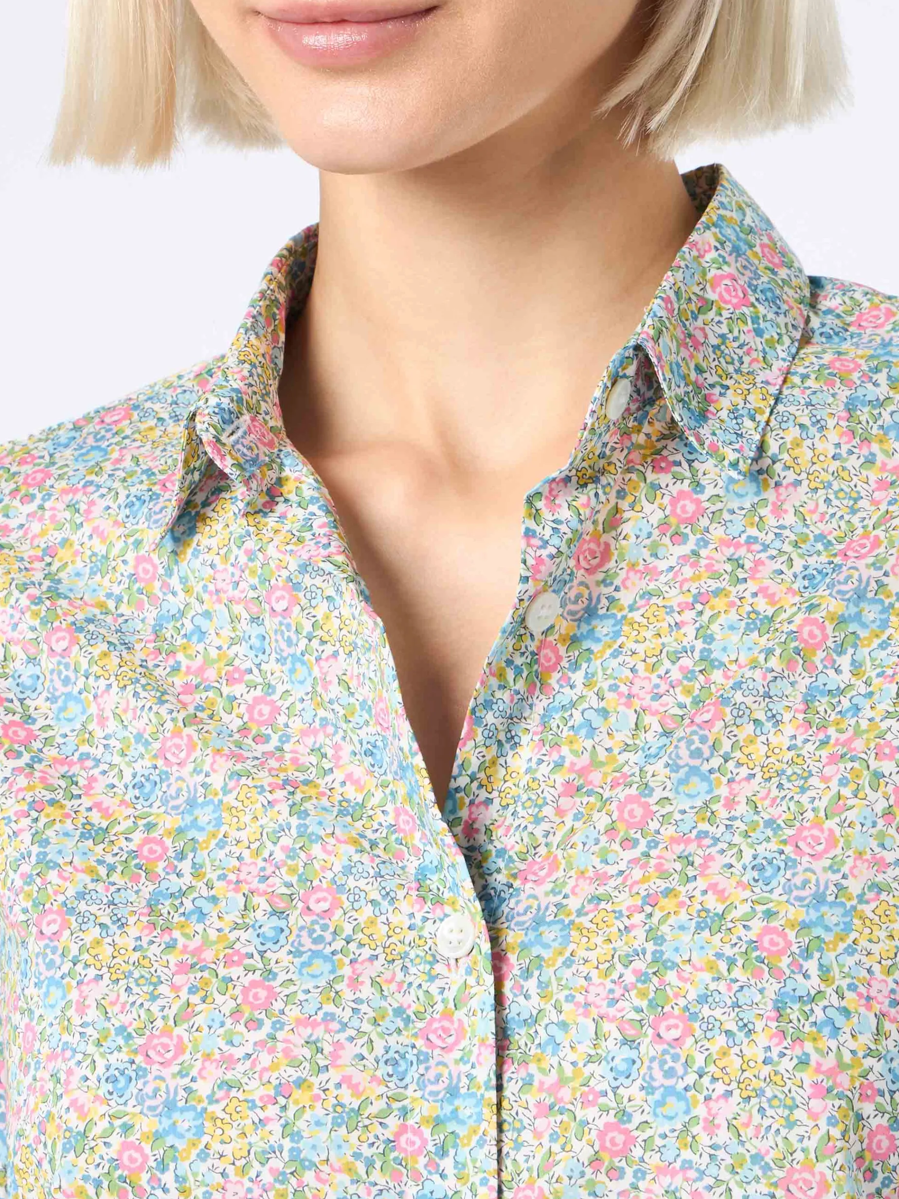 Damen Baumwollshirt Brigitte mit Emma & Georgina-Aufdruck | HERGESTELLT AUS LIBERTY-STOFF
