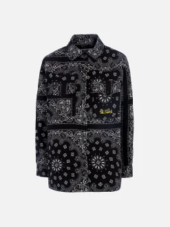 Damenjacke mit schwarzem Bandanna-Print