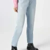 Damenjeans mit Häkeltaschen