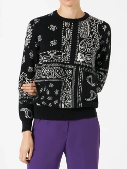 Damenpullover aus Kaschmirmischung mit schwarzem Bandana-Muster