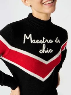 Damenpullover mit halbem Rollkragen und Maestra di chic-Stickerei
