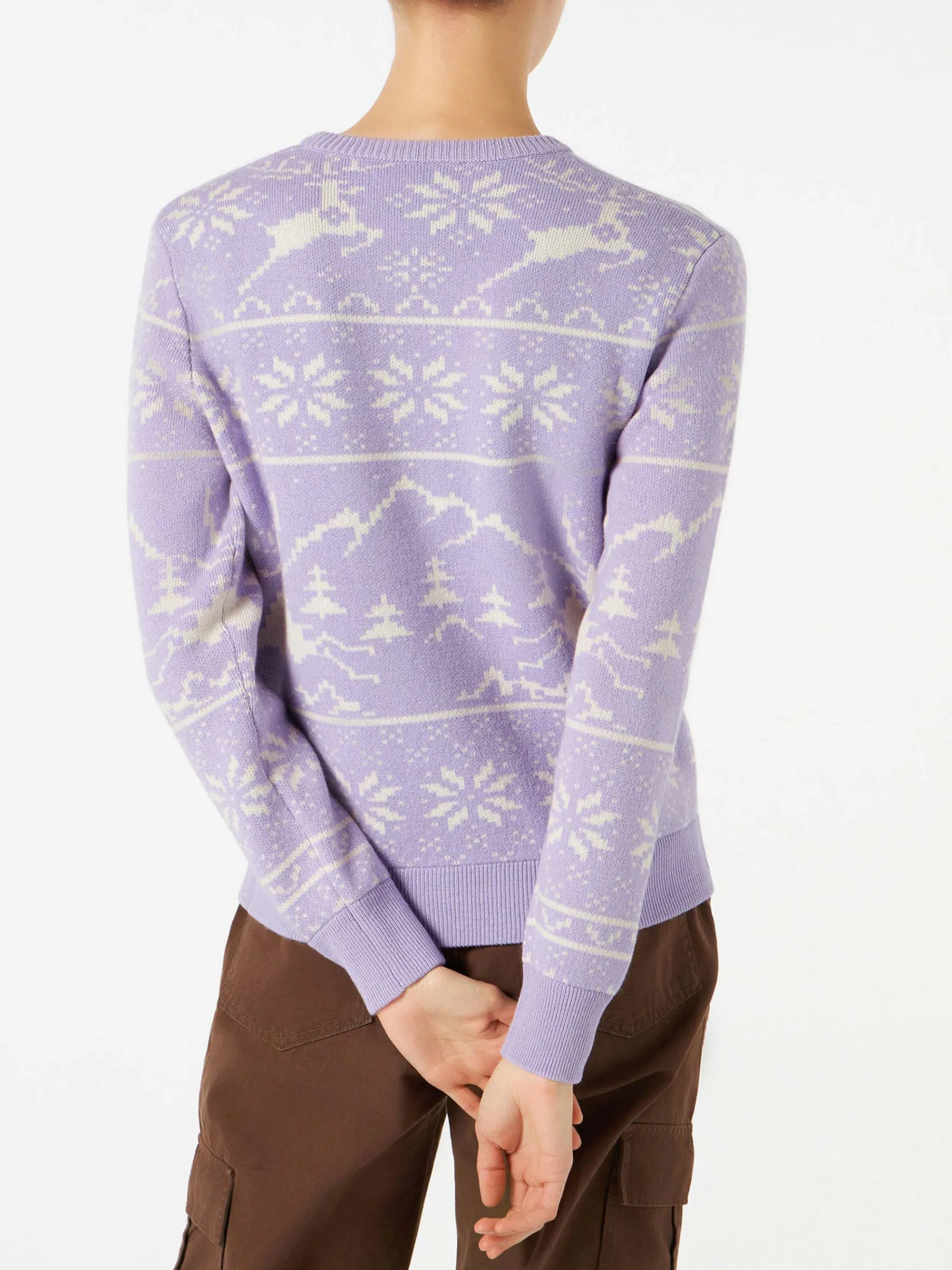 Damenpullover mit norwegischem Aufdruck und Cortina-Stickerei