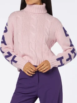 Damen-Rollkragenpullover mit Zopfmuster und Saint-Barth-Jacquard-Print