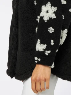Damen-Sherpa-Overshirt mit Schneeflocken-Print
