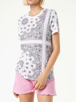 Damen-T-Shirt aus Leinen mit Bandana-Print