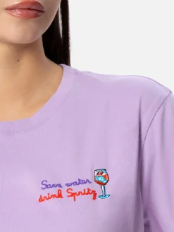 Damen-T-Shirt Emilie aus Baumwolljersey mit Rundhalsausschnitt und „Save water drink Spritz“-Stickerei
