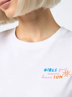Damen-T-Shirt Emilie aus Baumwolljersey mit Rundhalsausschnitt und „Girls just wanna have Sun“-Stickerei