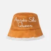 Doubleface-Bucket-Hat mit Après-Ski-Queen-Stickerei und pelzigen Details
