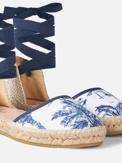 Flache Espadrillas mit Toile-de-Jouy-Print