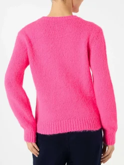 Gebürsteter Damenpullover in Fluo-Rosa mit Adoro-Print
