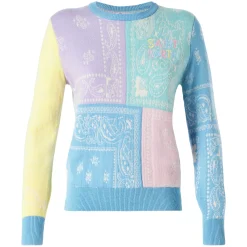 Gebürsteter Damenpullover mit Bandana-Print