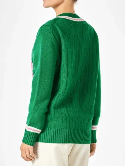Geflochtener Damenpullover mit V-Ausschnitt und Aufnäher