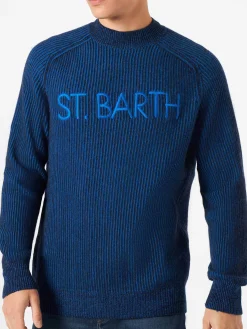Gerippter blauer Herrenpullover mit halbem Rollkragen