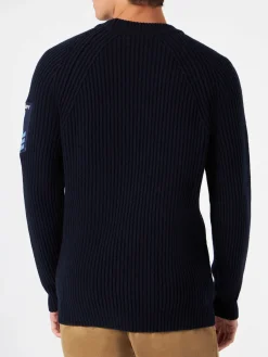 Gerippter blauer Herrenpullover