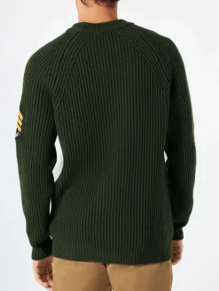Gerippter grüner Herrenpullover