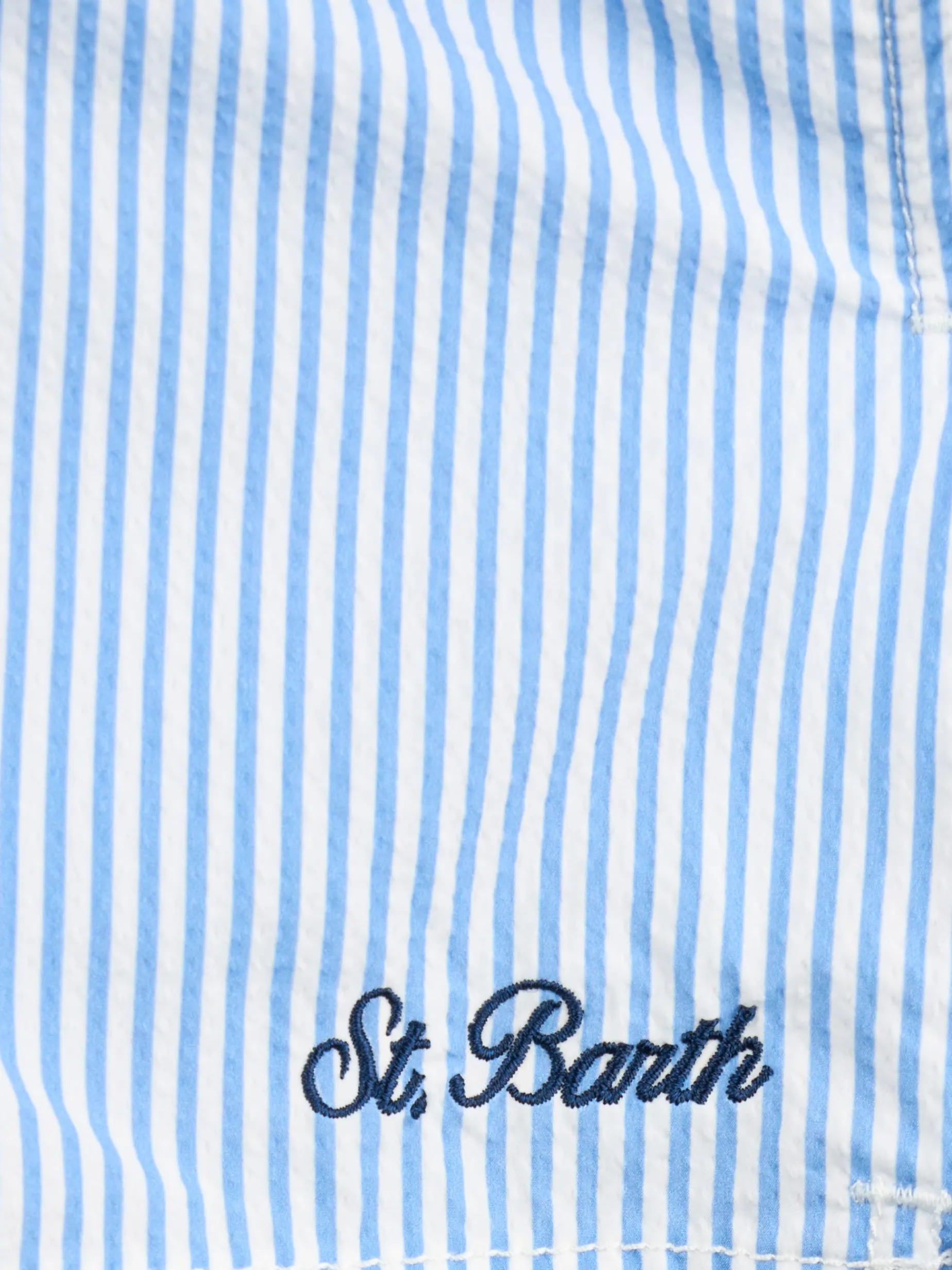Gestreifte mittellange Seersucker-Badeshorts für Jungen Patmos Jr