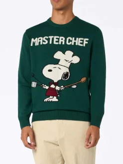 Grüner Herrenpullover Heron mit Snoopy Meisterkoch | SNOOPY PEANUTS SPECIAL EDITION