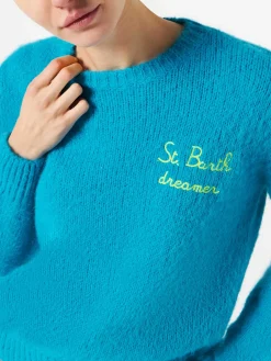 Hellblauer gebürsteter Damenpullover mit Stickerei