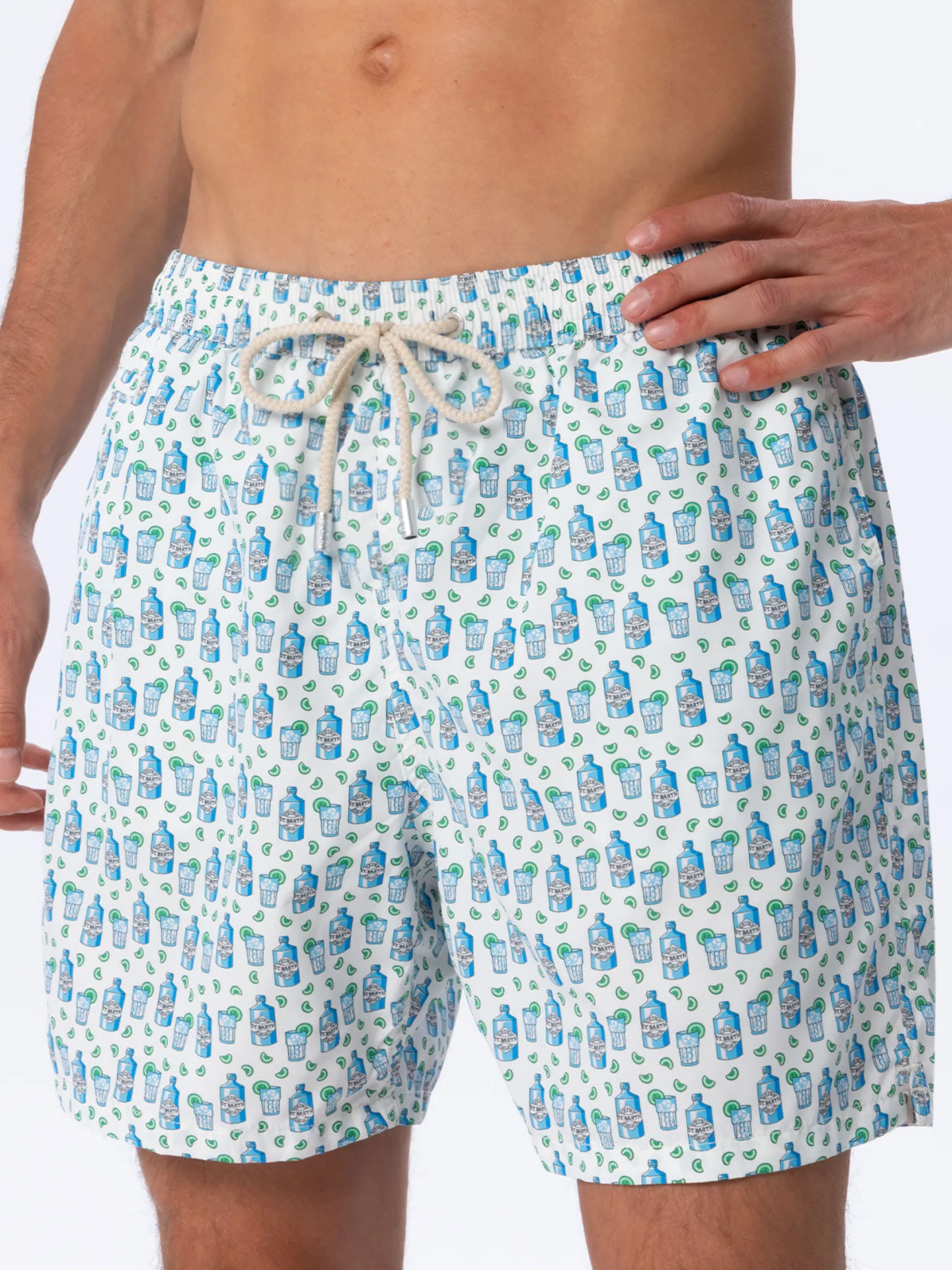 Herren-Badeshorts aus leichtem Stoff Lighting Micro Fantasy mit Gin-Tonic-Aufdruck