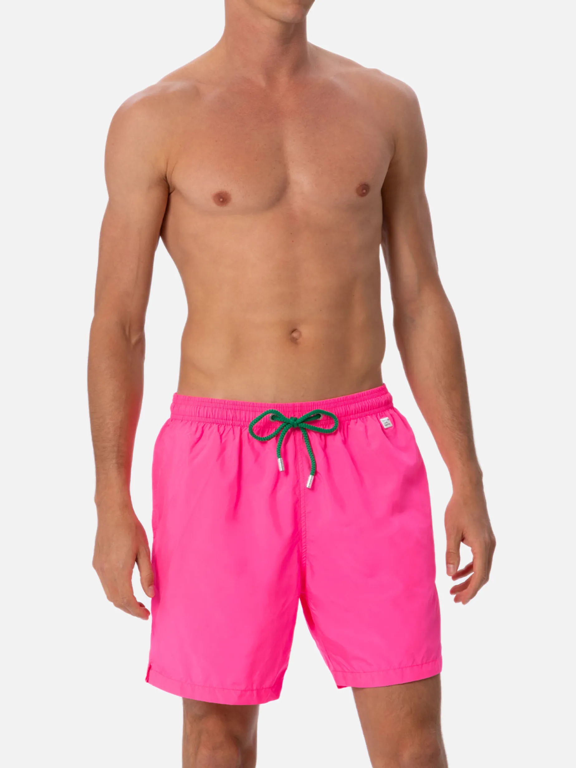 Herren-Badeshorts aus leichtem Stoff in Neonrosa Lighting Pantone | PANTONE-SONDERAUSGABE