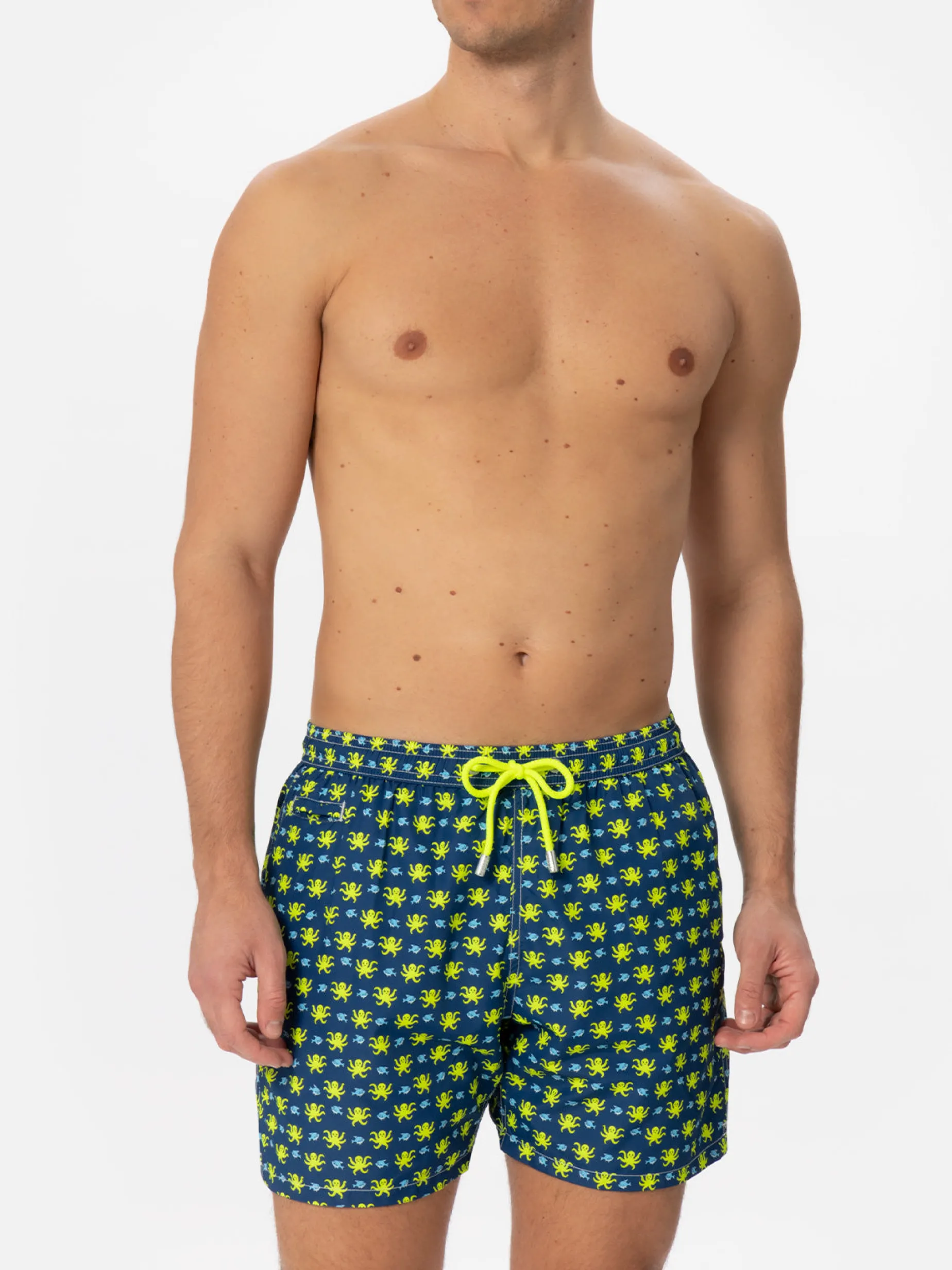 Herren-Badeshorts aus leichtem Stoff mit Fisch- und Oktopus-Print