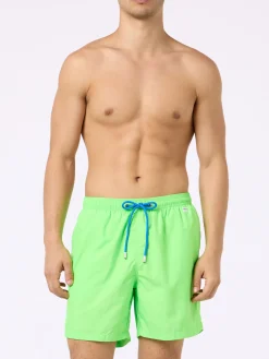 Herren-Badeshorts aus leichtem Stoff in Neongrün Lighting Pantone | PANTONE-SONDERAUSGABE