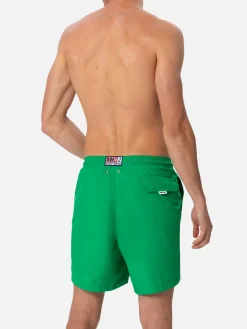 Herren-Badeshorts aus leichtem Stoff in Grasgrün Lighting Pantone | PANTONE-SONDERAUSGABE