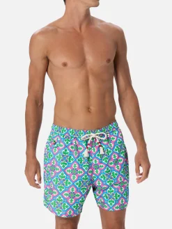 Herren-Badeshorts Lighting 70 aus leichtem Stoff mit Majolika-Print