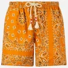 Herren-Badeshorts mit orangefarbenem Bandana-Aufdruck