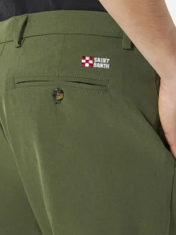Herren-Bermuda in Militärgrün