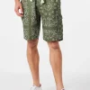 Herren-Bermudashorts aus Leinen mit militärgrünem Bandana-Print