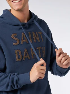 Herrenblauer Kapuzenpullover mit Saint-Barth-Aufnäher