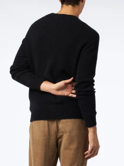 Herrenpullover aus schwarzer Stretchwolle mit St. Barth-Stickerei