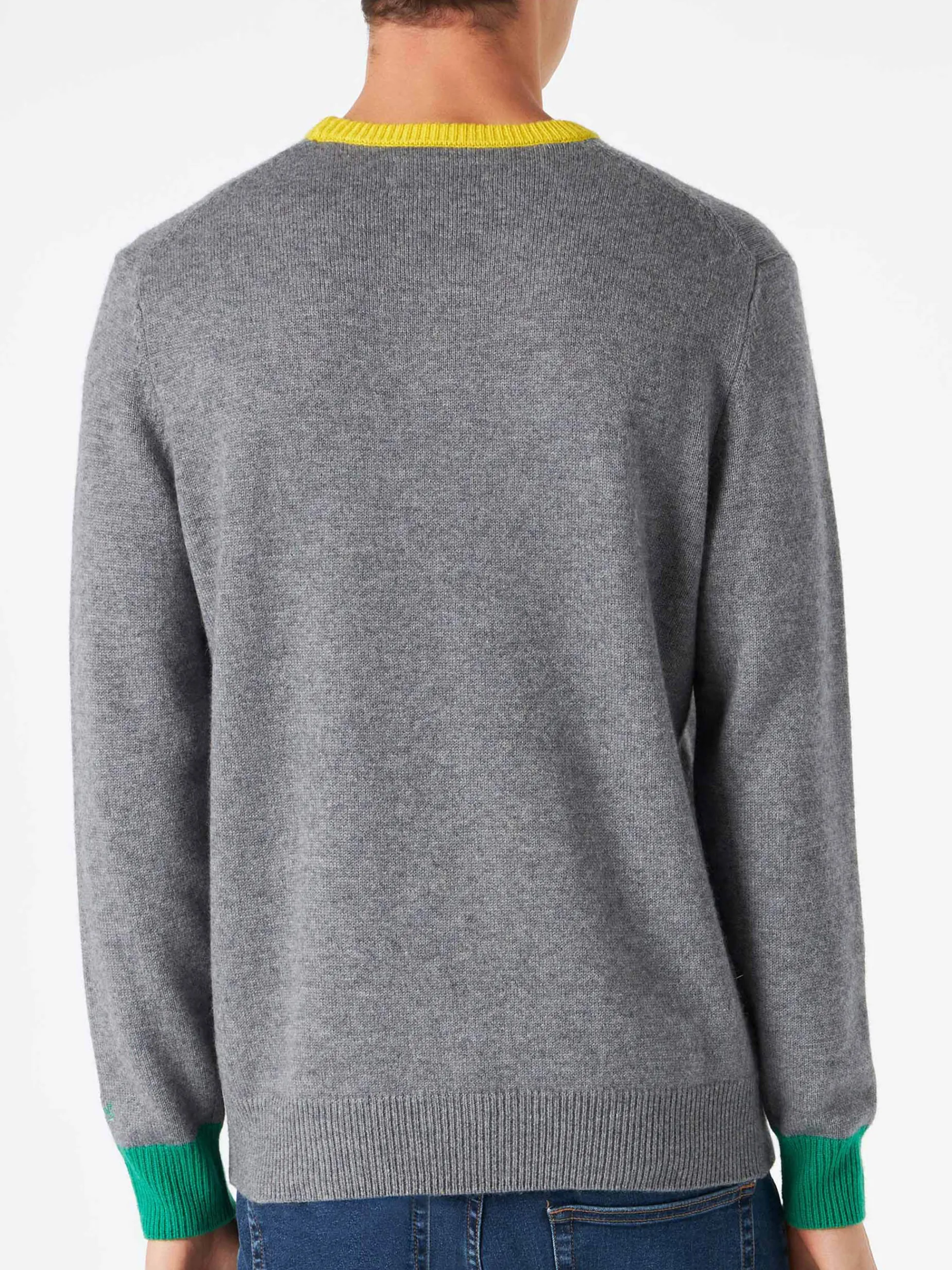 Herrenpullover in Grau mit Daddy's cool Stickerei
