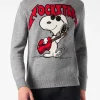 Herrenpullover mit Rundhalsausschnitt und Snoopy-Rockstar-Jacquard-Print | SNOOPY – ©PEANUTS SONDERAUSGABE