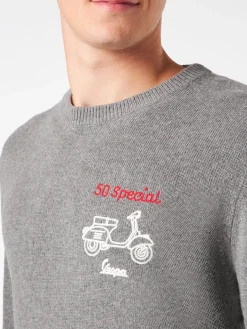Herrenpullover mit Rundhalsausschnitt und Vespa-Stickerei | VESPA© SONDEREDITION