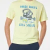 Herren-T-Shirt aus Baumwolle mit platziertem „More Shots Less Squats“-Aufdruck