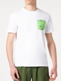 Herren-T-Shirt aus Baumwolle mit grüner Bandana-Tasche