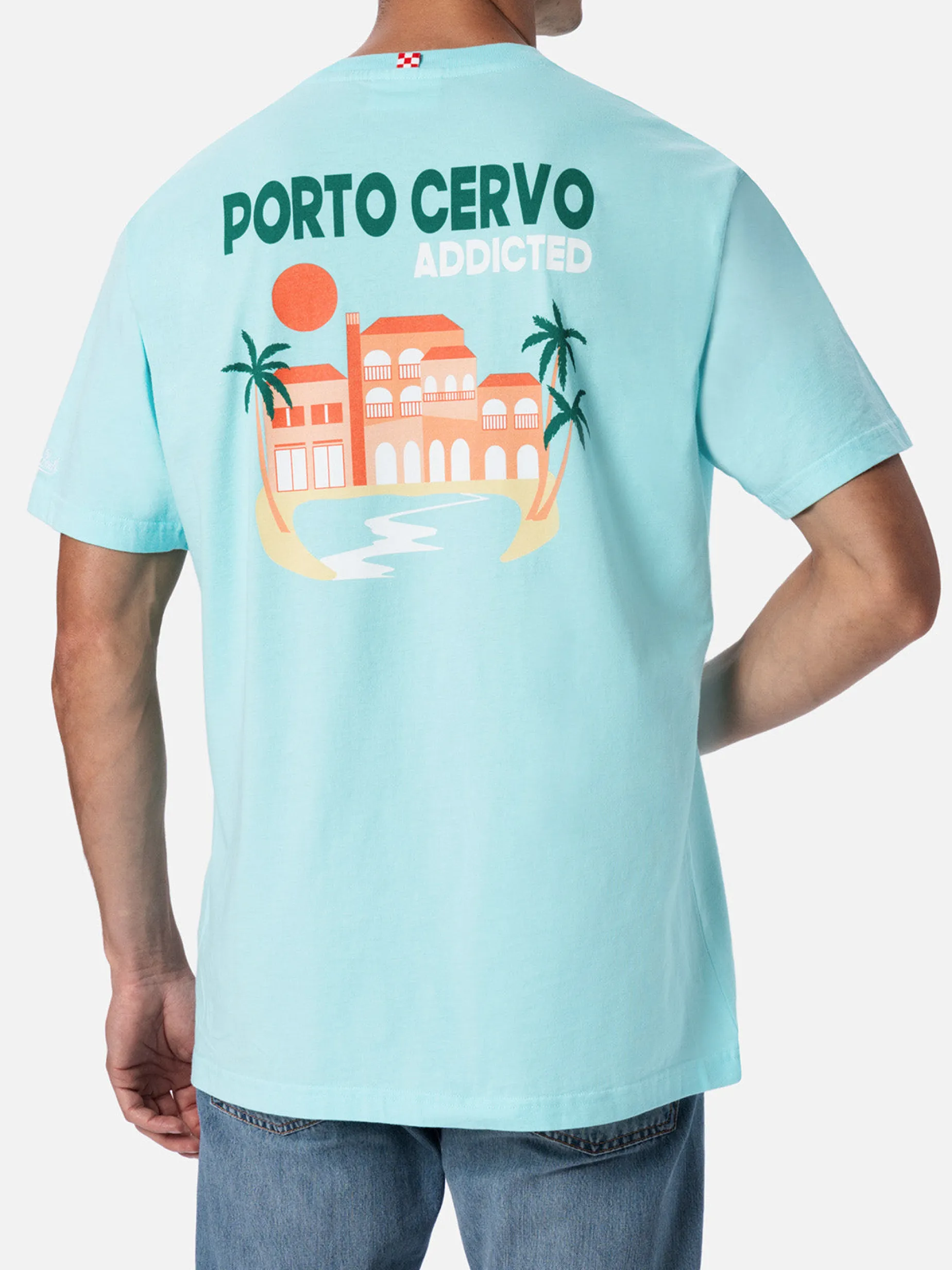 Herren-T-Shirt aus Baumwolle mit platziertem Porto Cervo Addicted-Postkartendruck