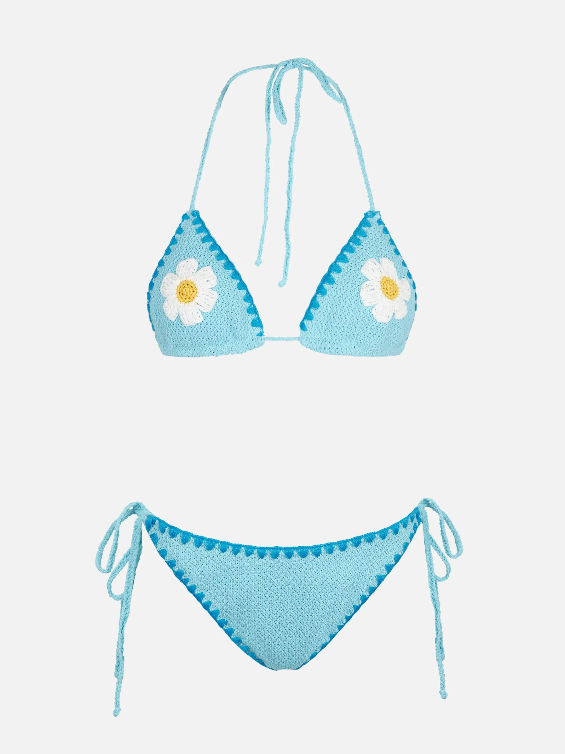 Häkelbikini mit Gänseblümchen-Aufnäher